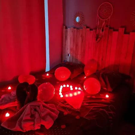 Appartement dédié au bien être avec Spa - Sauna privatif - Escape Game inclus Carcasona